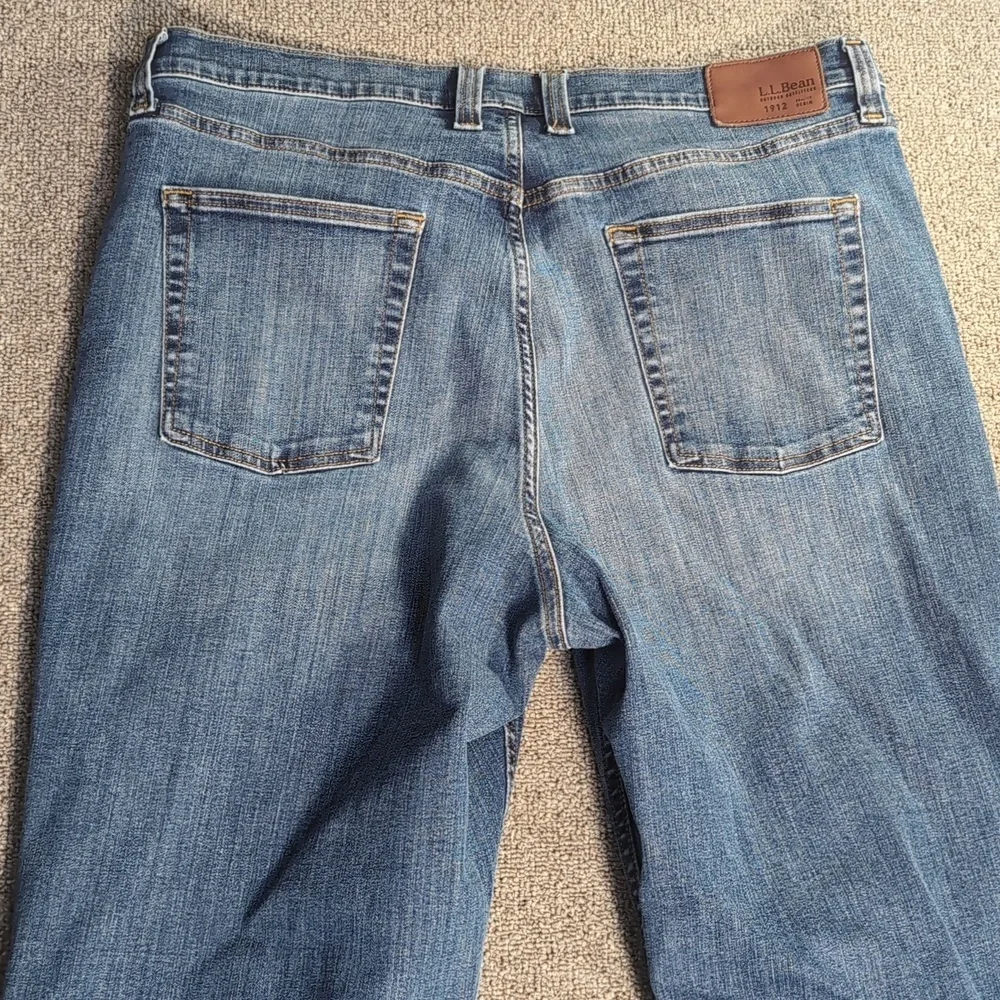 L.L. Bean BeanFlex Jeans Classic Fit Straight Leg Soft Stretch Size 38x32